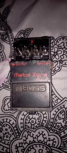 Efek gitar metalzone