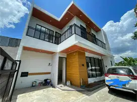 Rumah Dijual Di Jatijajar Siap Huni Tanah Luas Pinggir Jalan Utama
