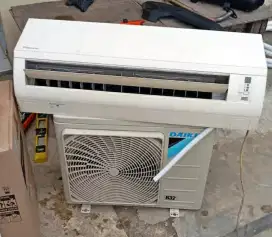 AC Daikin 1/2 PK R32