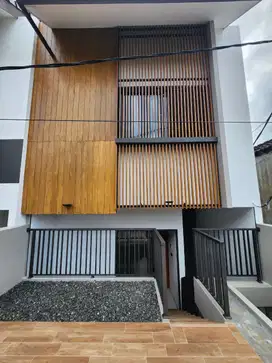 Rumah Baru 2 Lantai Model Jepang di Jl. Sekelimus SISA 1 UNIT LAGI