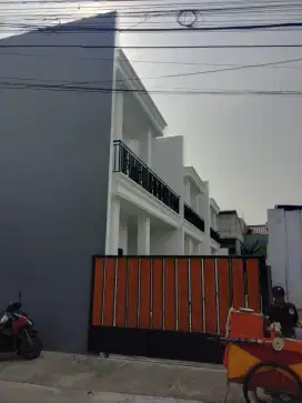 Di jual rumah primary di dalam cluster