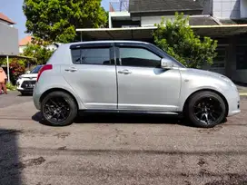 Suzuki Swift 2008 Bensin