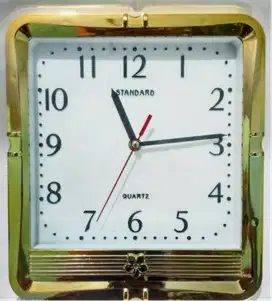 Jam dinding standard kotak|Warna kuning emas|Mesin quartz|