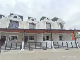 Rumah Asri Dan Mewah Di Parahyangan Bandung Barat