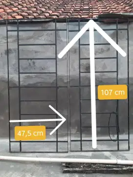 Tralis Bekas Ukuran 47,5 cm x 107 cm (2 buah)