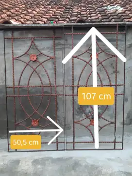 Tralis Bekas Ukuran 50,5 cm x 107 cm (4 buah)
