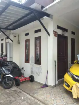 Jual butuh rumah secondary