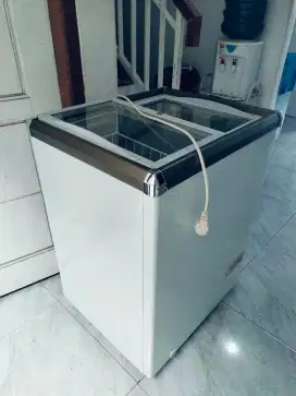 Freezer Box RSA Sliding 100L Masih Mulus