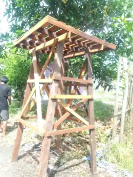 Kaki tandon menara ulin