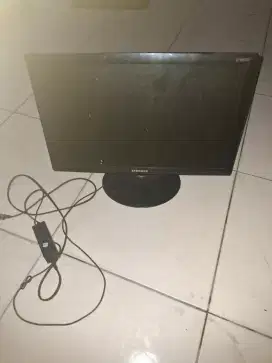 Monitor samsung 19inc minus sesuai foto
