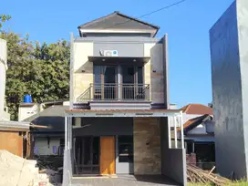 Rumah cash kpr jakarta 3kt 2km 2 mobil parkir Bisa kpr