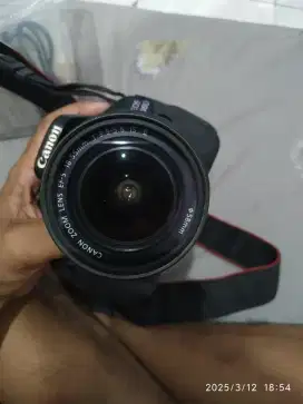 Canon EOS  600D