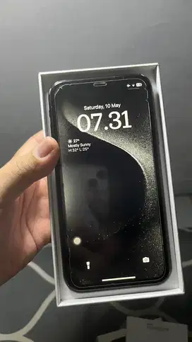 Iphone XR 64 Hitam sinyal aman