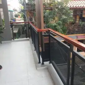 Railing balkon expanda pegangan kayu minimalis ram