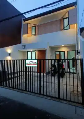RUMAH GRESS CANTIK !!! DI PONDOK KELAPA DUREN SAWIT