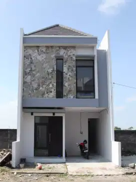 Rumah mewah di pusat kota Bangkalan.