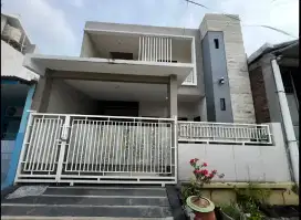 ‼️Akses 3 mobil‼️Rumah minimalis di Babatan Indah - Gunungsari Pakuwon