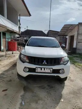 Mitsubishi Triton HDX 2018 Putih Mulus