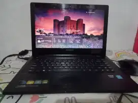 Lenovo G40-70 Intel core i3/ AMD Radeon Ram 8 SSD 128/HDD 500Gb.