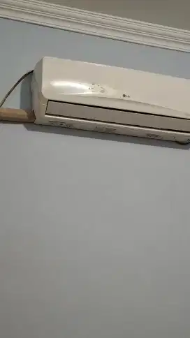 AC LG bekas 1/2 PK