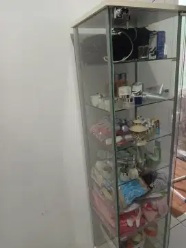 Lemari susun kaca Informa