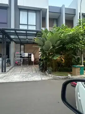 Rumah cluster magenta di summmarecon Bekasi