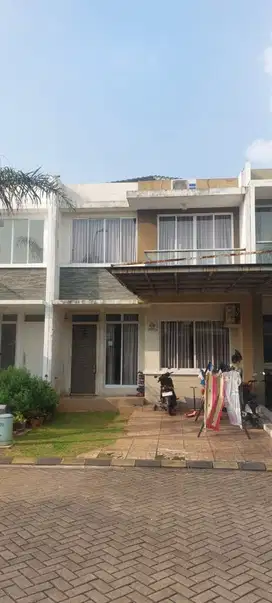 Rumah Nyaman di Grand Galaxy City Depan Mall Akses Mudah ke Tol