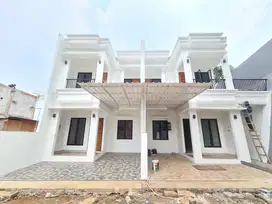 Rumah 2 lantai lokasi di kawasan Grand Depok City