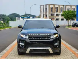 Range Rover Evoque dynamic luxury Si4 A/T 2015 - low KM - two tone