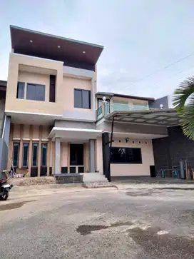 Dijual Rumah mewah dan minimalis Singgasana Bandung