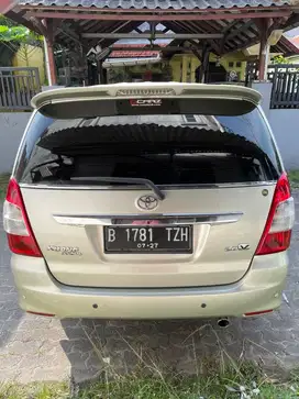 Toyota Kijang Innova 2012 Bensin