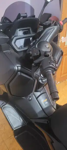 Yamaha Xmax 2023