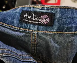 Celana jeans wanita