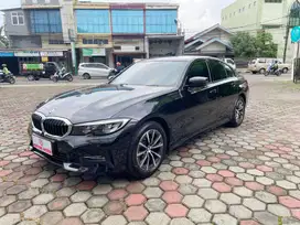 BMW 320i AT 2021