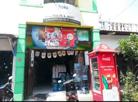 Ruko Pinggir Jalan Kusumanegara