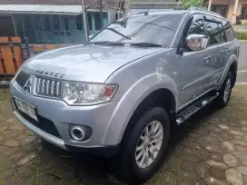 Pajero exceed 2011 a/t mulus istimewa
