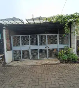 Di jual Rumah di Green Pepe Residence