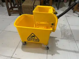 lowongan kerja toko alat cleaning  untuk pria