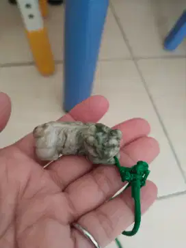 Liontin Giok pixiu