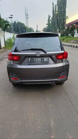 Mobilio tipe E th 2015
