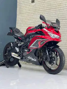 LIKE NEW CONDITION‼️ KAWASAKI ZX25R ABS TFT 2023 MULUS ODO 4RB ASLI