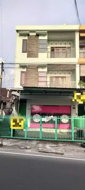DiJUal / Disewa Ruko 3 Lantai Jl.Nangka