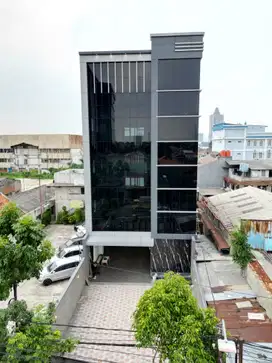 TURUN HARGA Gedung Kantor 4½ Lantai Lokasi Strategis Di Cawang Jakarta