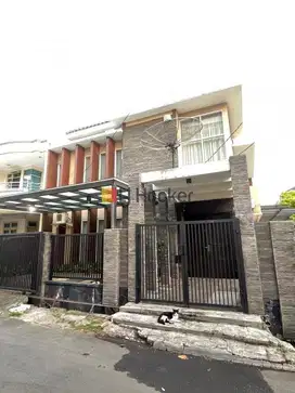 Rumah Mewah 2 Lantai Perumahan Taman Ratu, Kebon Jeruk Jakarat Barat