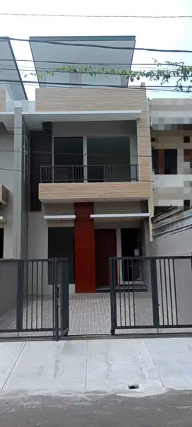 Rumah Baru Komp Elit Mekarwangi Singgasana dk Tol M.Toha Kota Bandung