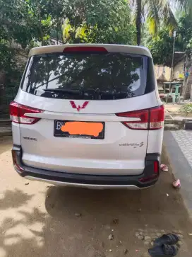 Di jual mobil Wuling confero S