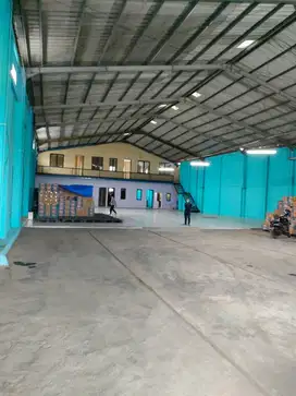 Gudang Strategis Di Jalan Raya Rancaekek Bandung