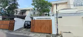 Disewakan Rumah Menarik