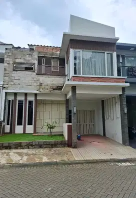 Rumah Split Level Siap Huni Dalam Cluster Di Kebayoran Bintaro Sektor7