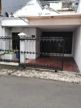disewakan rumah di rawamangun